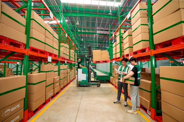 Hướng dẫn sắp xếp kho hàng khoa học để xử lý đơn ship nhanh